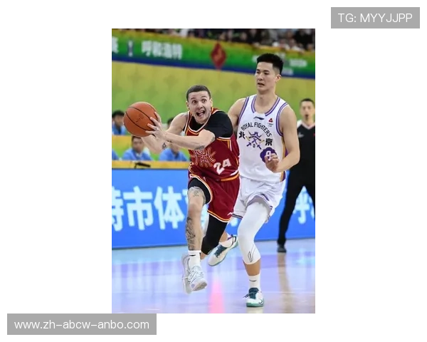 最新CBA新闻：球员转型足球赛场引发热议